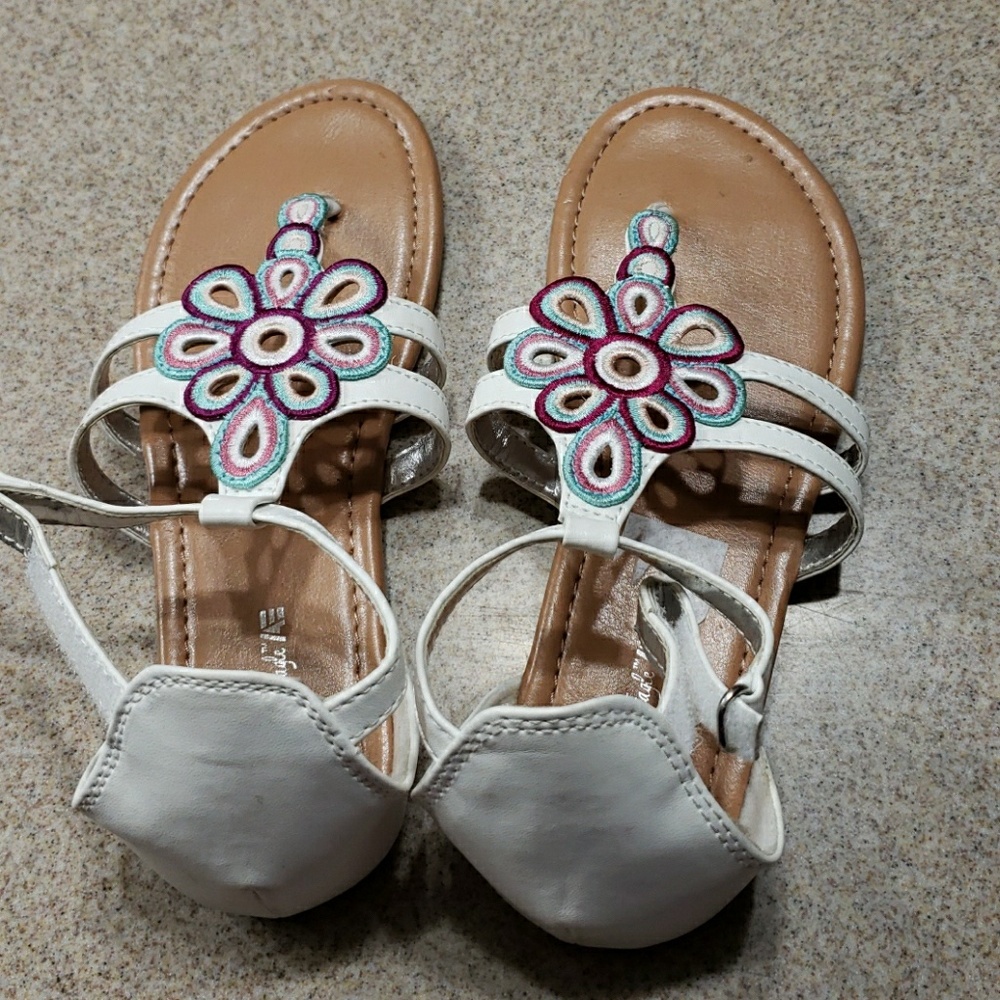 Girls American eagle sandals